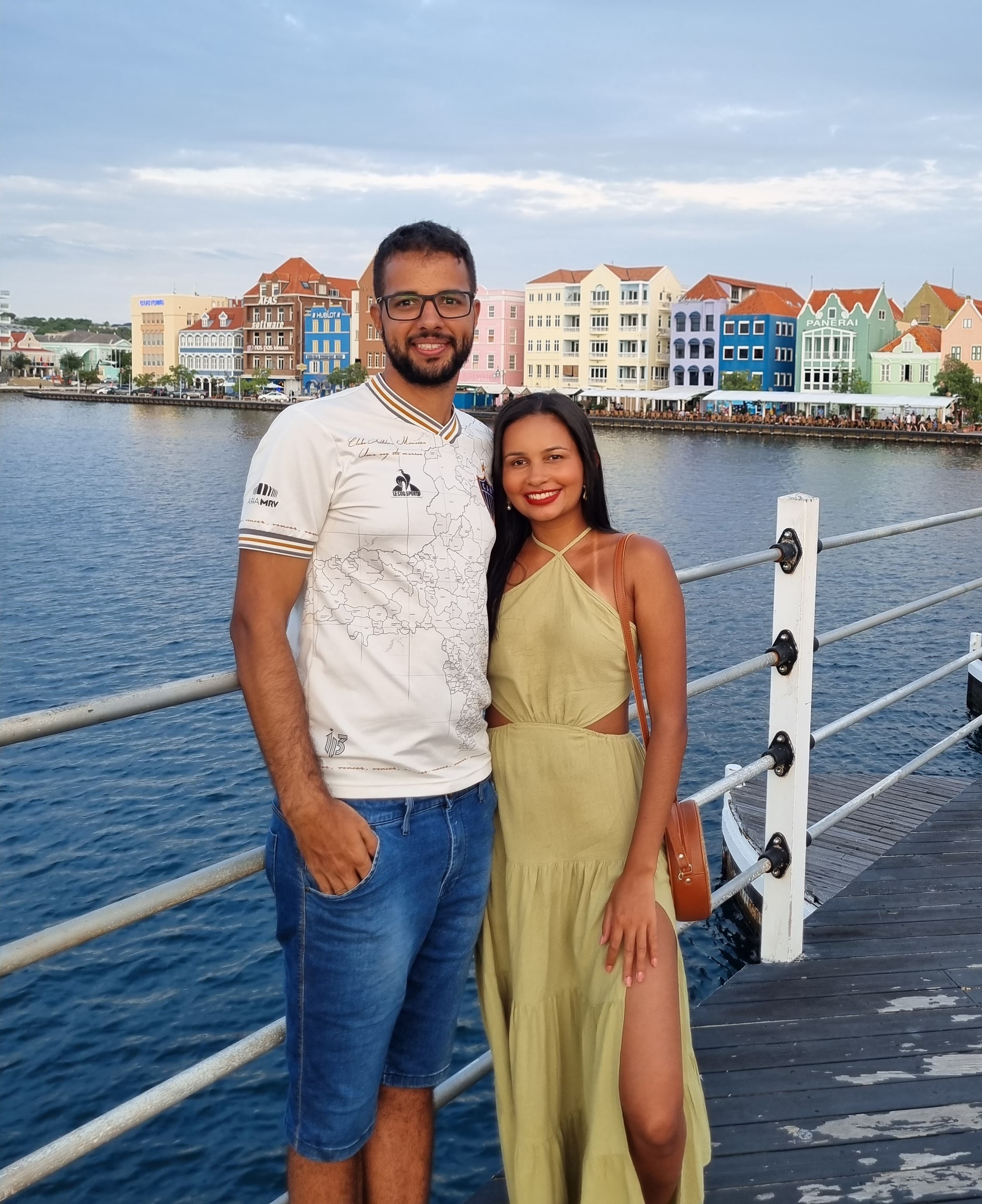 Metade esquerda da foto do encontro